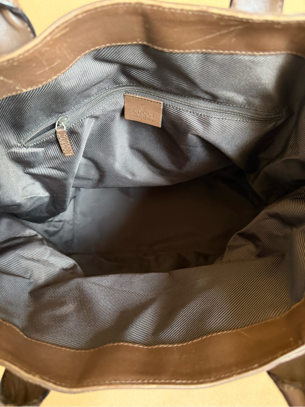 Gucci GG Tote - Picture 8 of 15